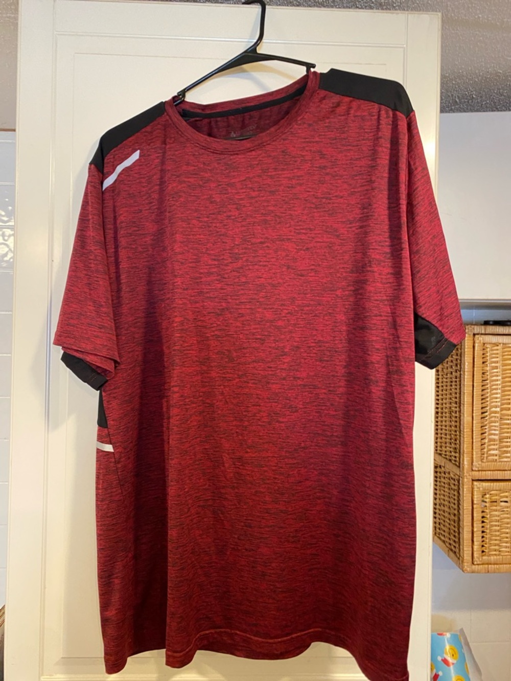 Liberty pro Men's Athletic Heathered Red Short-Sleeve Shirt size XL 3:30